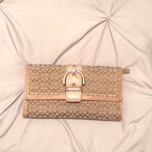 Vibtage Coach Trifold Tan Wallet
